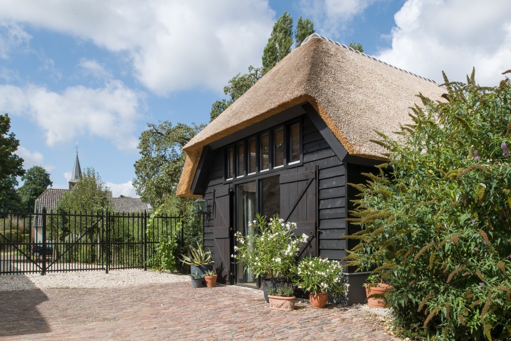 Cottage De Heeren van Tuil-zijkant