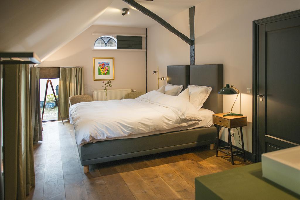 Kamer 2 van B&B De HEEREN van TUIL overzicht 1